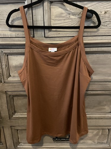 Lularoe Essential Cami Retail $32 - Picture 2 of 5