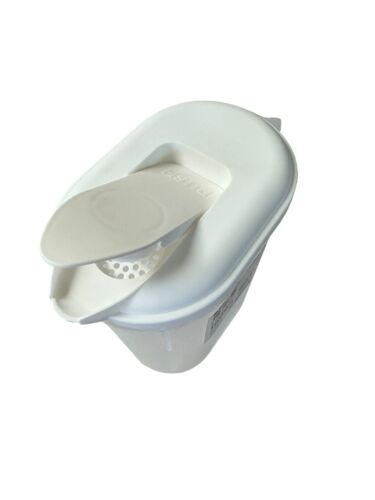 Plastic Pitcher With Lid & Spout for Cold Water Juice Jar Iced Tea Beer 1800ML - Picture 3 of 3