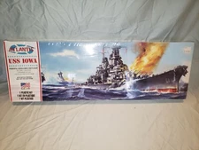 Atlantis Models H369 USS Iowa BB-61 Big Battleship Plastic Model 1/535