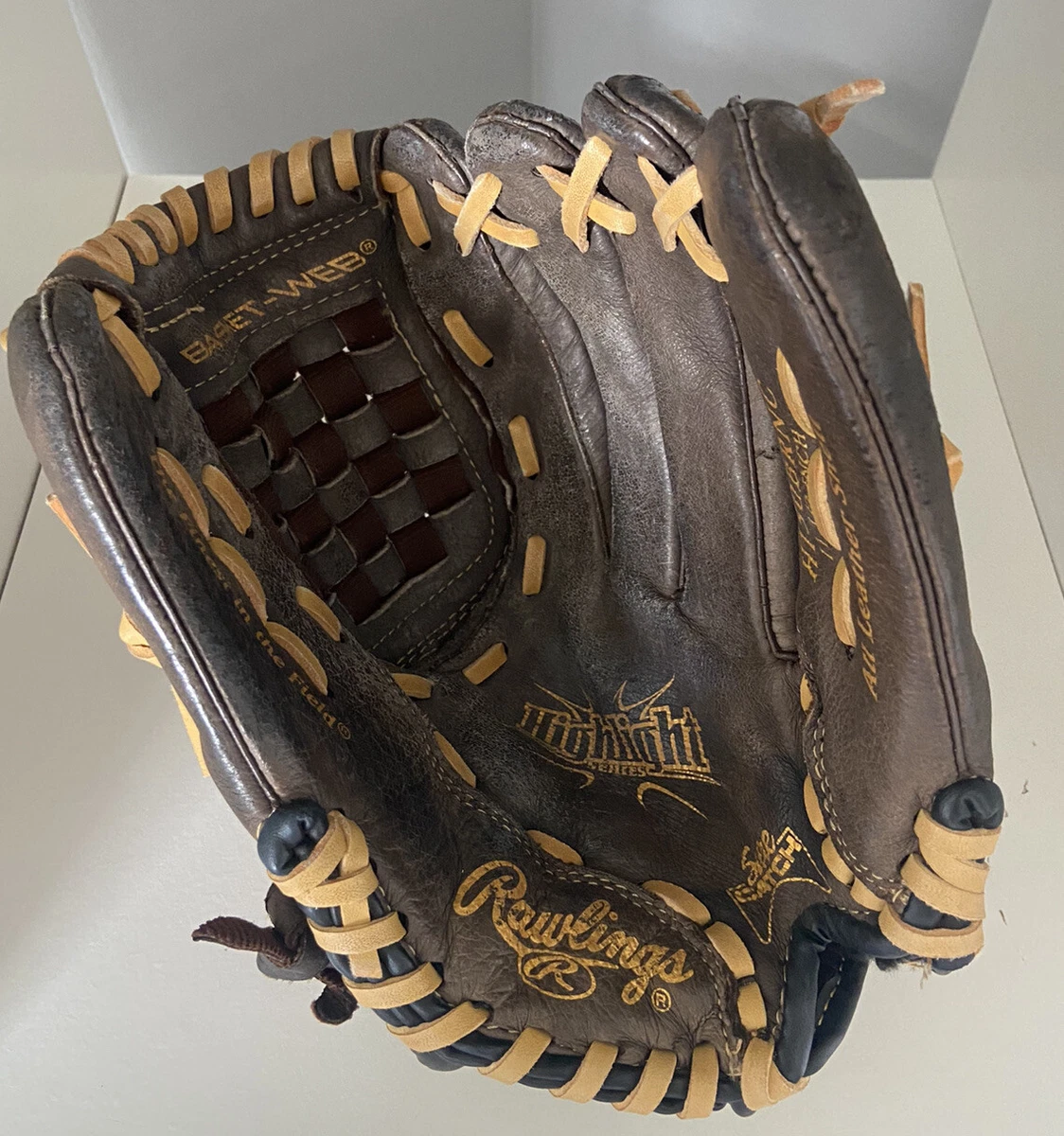 Rawlings highlight series hotsell