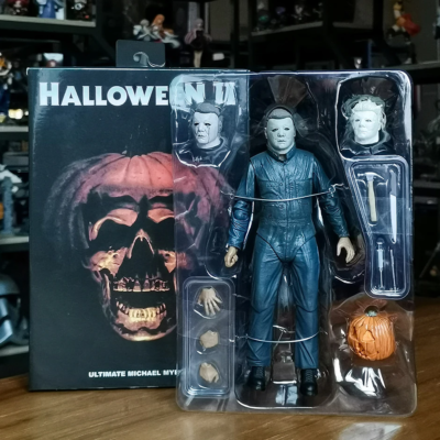 NECA Halloween 2 Ultimate Michael Myers 7