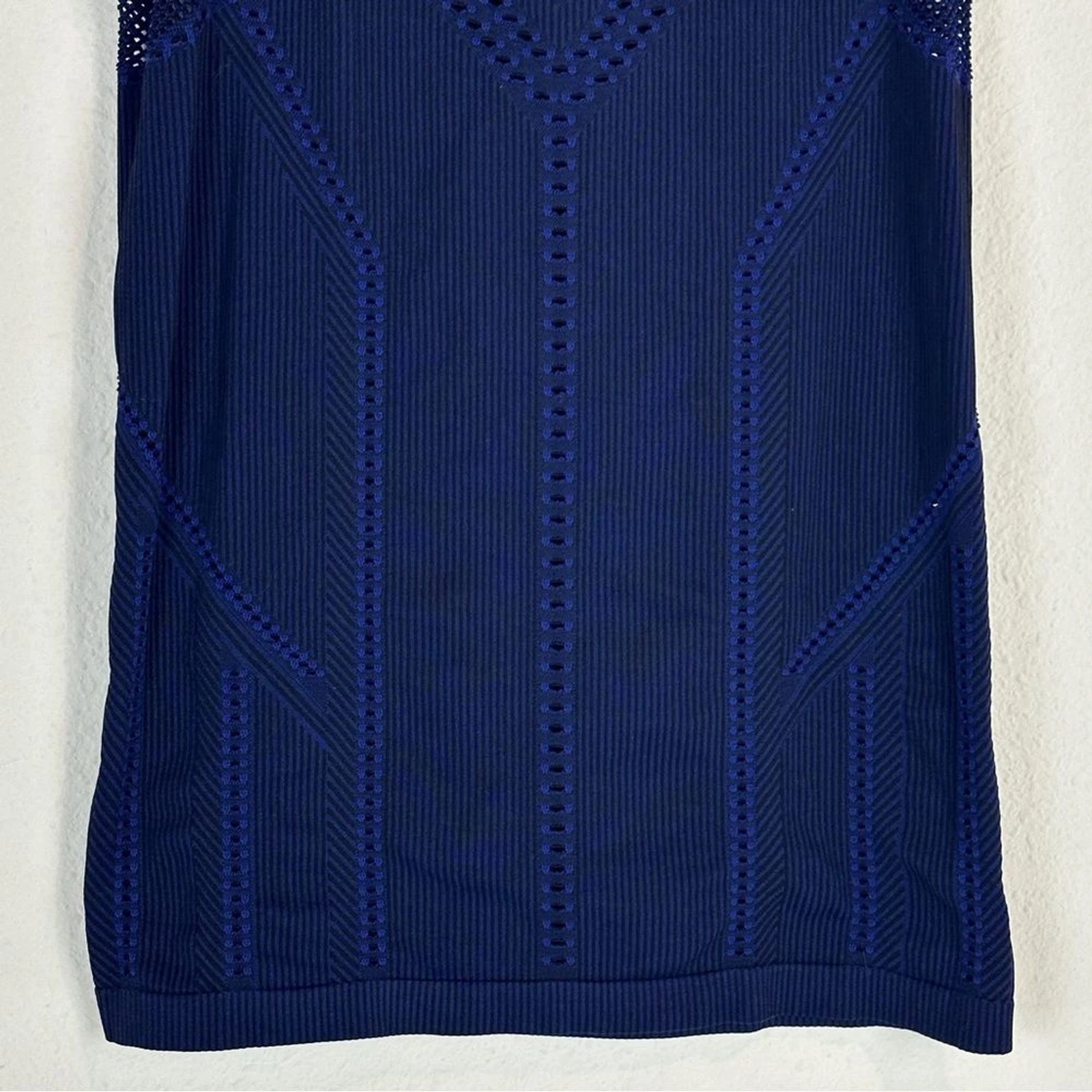 athleta trophy mesh muscle tank-top