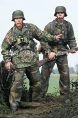 Alpine Miniatures 35062   1/35 12 SS Grenadier Set (2 figures)