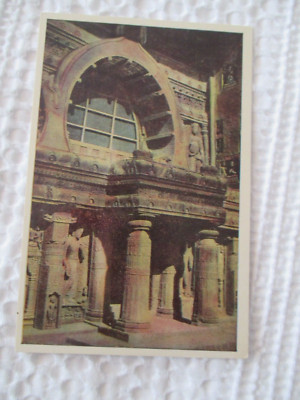 ALTE FARBIGE POSTKARTE, ''DIE FASSADE DER HÖHLE XIX, AJANTA, INDIEN