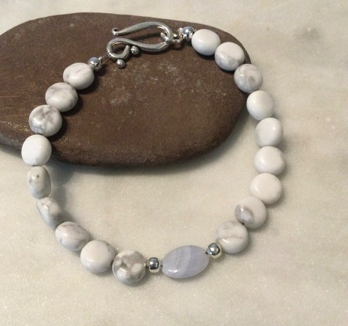 New Handmade Beaded Bracelet With Angelite & Howlite - Picture 5 of 5