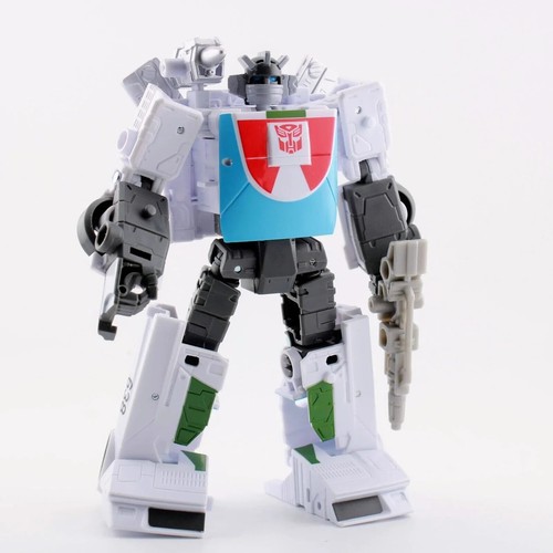 Transformers Legacy Wheeljack complete deluxe Autobots Stand United - Picture 2 of 8