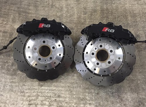 Original Audi R8 Bremsanlage 8-Kolben mit Beläge und Wave Bremsscheiben !!!
