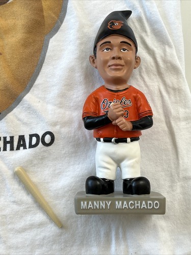 ORIOLES FAN BOX! Ripken Jr, Showalter, Machado, Bobble heads, Bat, Poster, Post - Picture 14 of 17