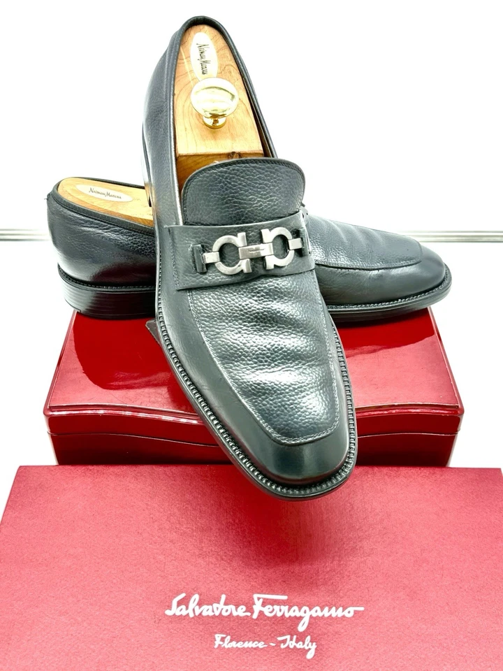Ferragamo Mens Black Loafers 11.5 Pebbled Leather Silver Gancini Bit Buckle - Image 3 of 4
