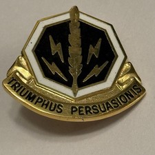 8th Psychological Operations Unit Crest "Triumphus Persuasionis"  Enamel Pin