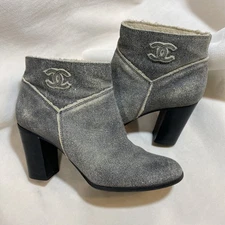 CHANEL CC Suede Shearling Ankle Boots Distressed Grey RUN SMALL 40 / US 8.5