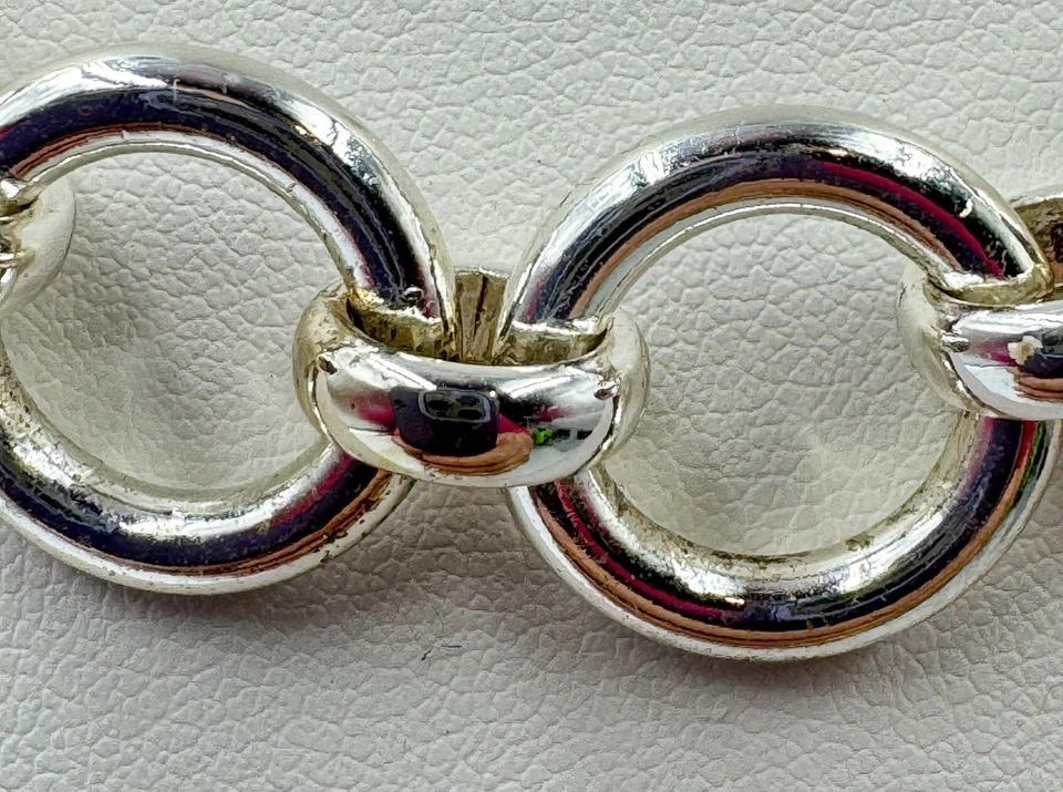 Tommy Hilfiger Stainless Steel Circle Link Toggle Necklace 19.5” - Image 3 of 4