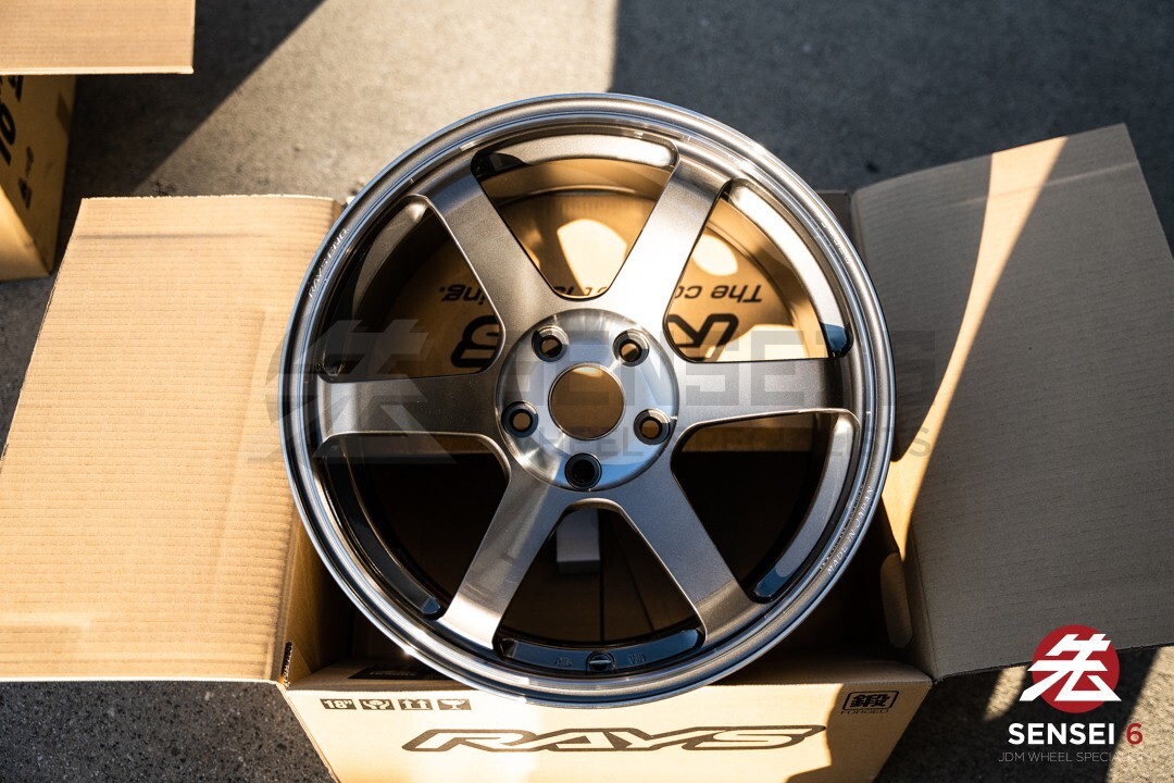 Volk TE37 Saga SL / 18x9.5 +20 / 5x120 / Pressed Graphite (Set of