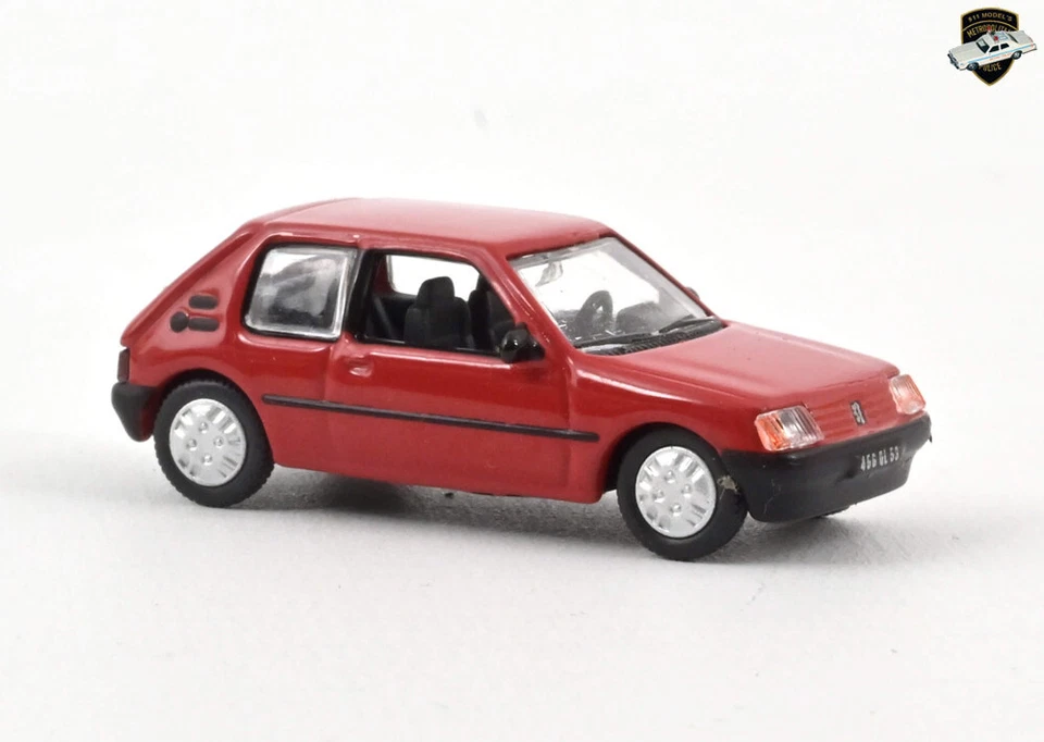 PEUGEOT 205 XR 1985 - Voiture compacte rouge red compact car - 1/87 NOREV 471732 - Photo 1/1