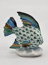 Herend Hungary Angel Fish Green Fishnet Porcelain Figurine #5295 2"x2.25" - Mint