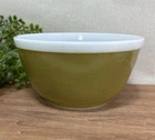 Vintage Pyrex Americana Avocado Mixing Bowl Ovenware 402 White Rim