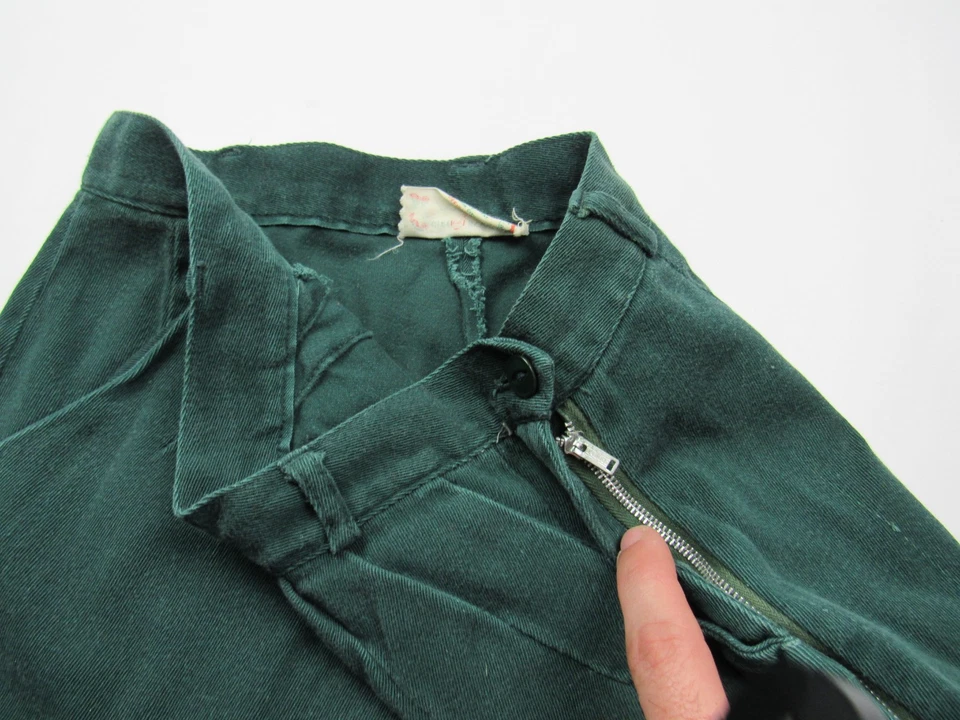 Vtg 1950s Green Twill Girl Scout Shorts USA Official Uniform 25 x 6 Side Zip 50s - Image 4 of 4