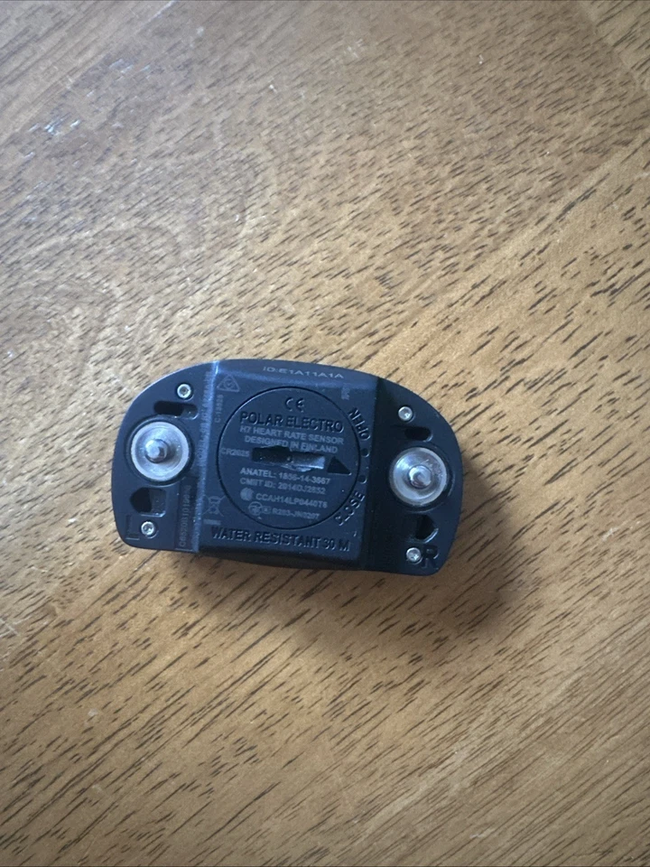 Polar H7 Bluetooth  Heart Rate Monitor and Fitness Tracker - Black - Image 2 of 2