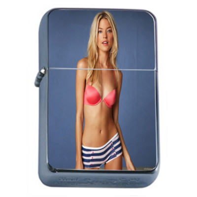 Switzerland Pin Up Girls D3 Flip Top Oil Lighter Wind Resistant 