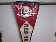 BOSTON RED SOX GIANT TEAM WOOL PENNANT RED W/RAISED TEAM LOGO NWT CLASSIC FEEL!