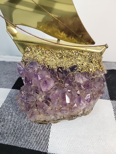 Mid Century Modern Sailboat on Amethyst Vintage Nautical - Picture 10 of 17