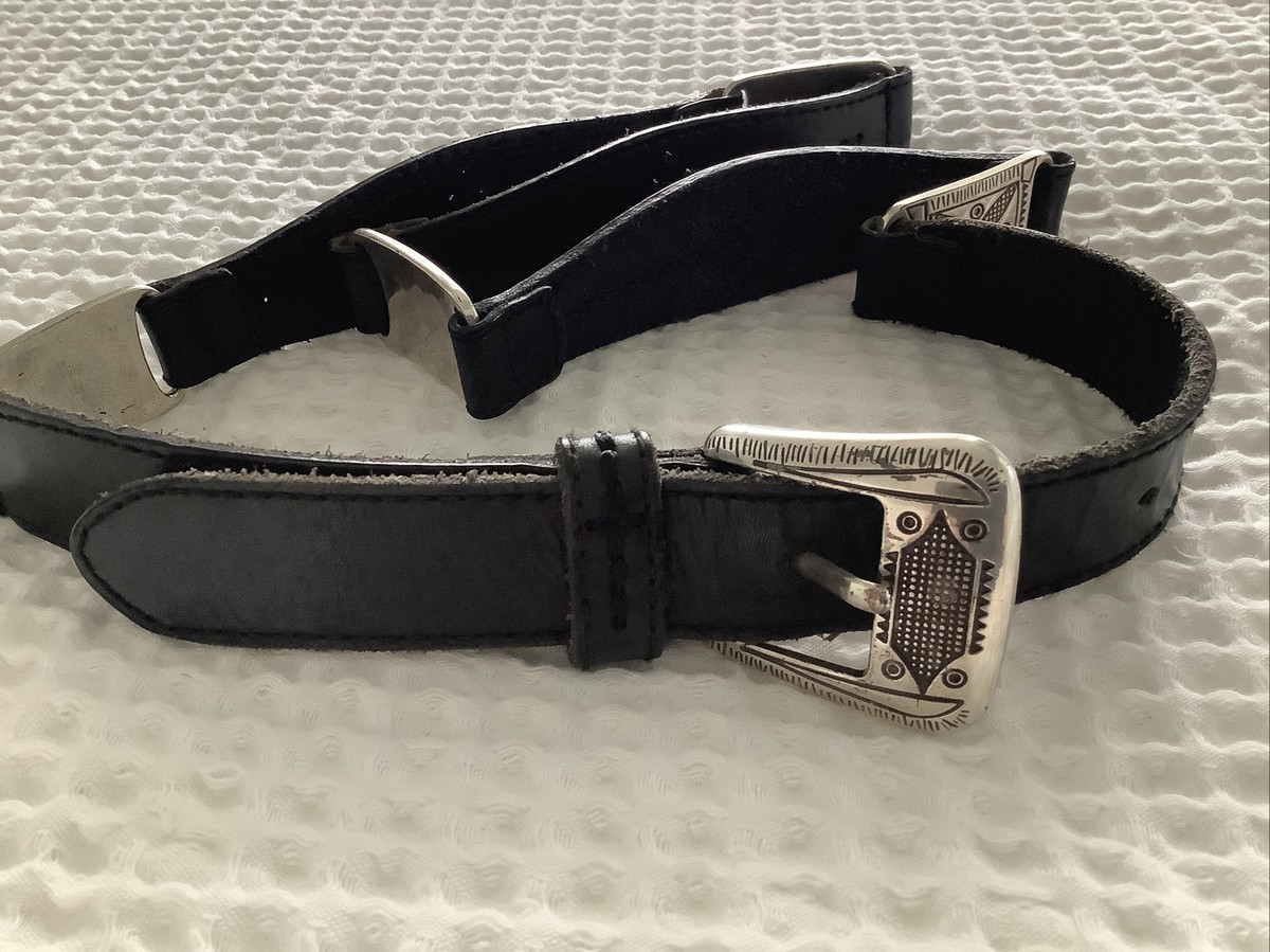 1998 Vintage Fossil Leather & Silver Belt - 36” from Tip to
