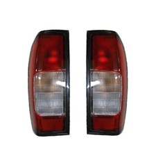 Coppia Lampade Posteriore RH+LH Per Nissan Navara D22 2.5TD 98>+ CABINA DOPPIA/KING 