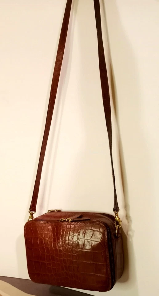 Country Road 黑色皮革矩形金色五金单肩包手提包 — 第 3/4 张图片