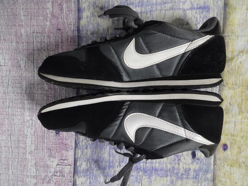 Nike Genicco Suede Sneakers Shoes Black Grey White 644451-018 Women’s - Size 8.5 - Picture 4 of 20