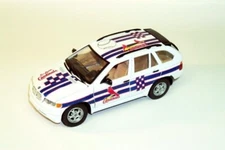 MLB 2002 St. Louis Cardinals 1:24 Scale Replica BMW X5  NEW IN BOX