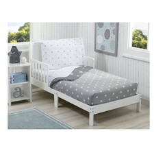 Delta Children 4-Piece Toddler Bedding Set Stars Grey Dusty Skies Reversible
