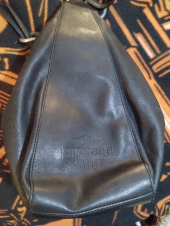 Mochila de equitación/cartera de hombro/bolso hobo Harley Davidson de cuero negro para mujer  Foto 4 de 4