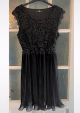 Boohoo Little black Cocktail dress size 12 