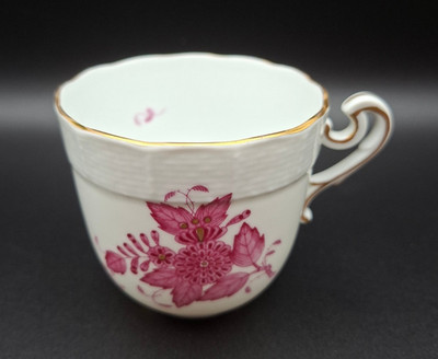 Tasse - Herend Chinesischer Blumenstrauß Himbeere - handbemalt - 8 cm Durchmesser