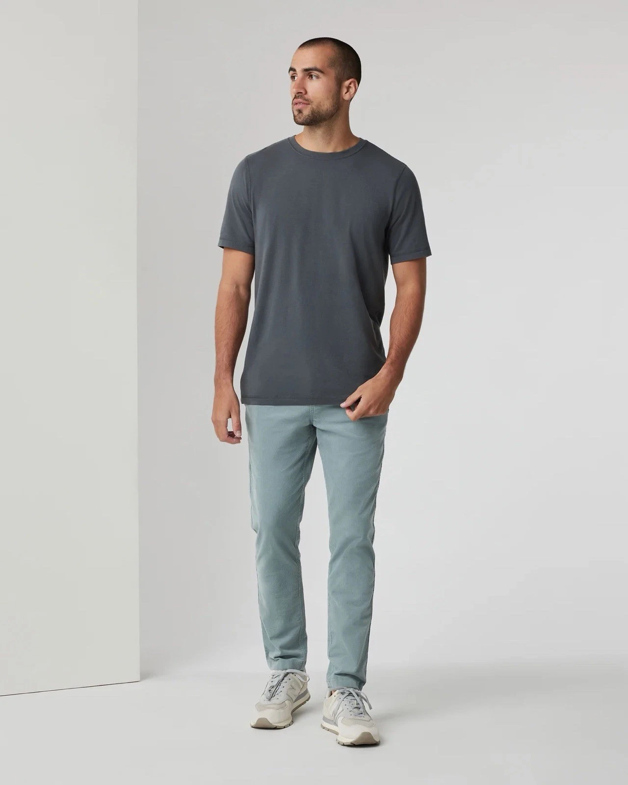 New Vuori Men’s Cuordoroy Optimist Pant Blue Sz XL $98 MSRP Vintage Pistachio