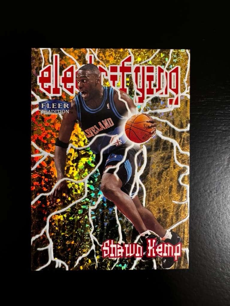 1998-99 Shawn Kemp Cleveland Cavs Fleer Electrifying Mint Condition- Grade Ready
