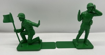 Toy Soldiers Book Ends Radioman & Flagman G8