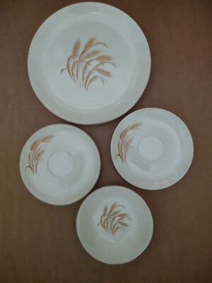 Homer Laughlin Golden Wheat 22K Gold Trim dinner ware 4 pcs.