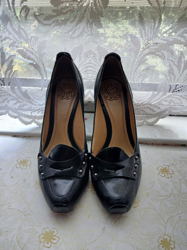 Women's Clarks Black Mid Heel Shoes UK Size 4 eBay