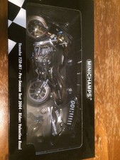 MINICHAMPS PMA Yamaha YZR M1 TEST 2004 V.Rossi Valentino Rossi