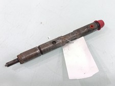 Injecteur Mercedes 210