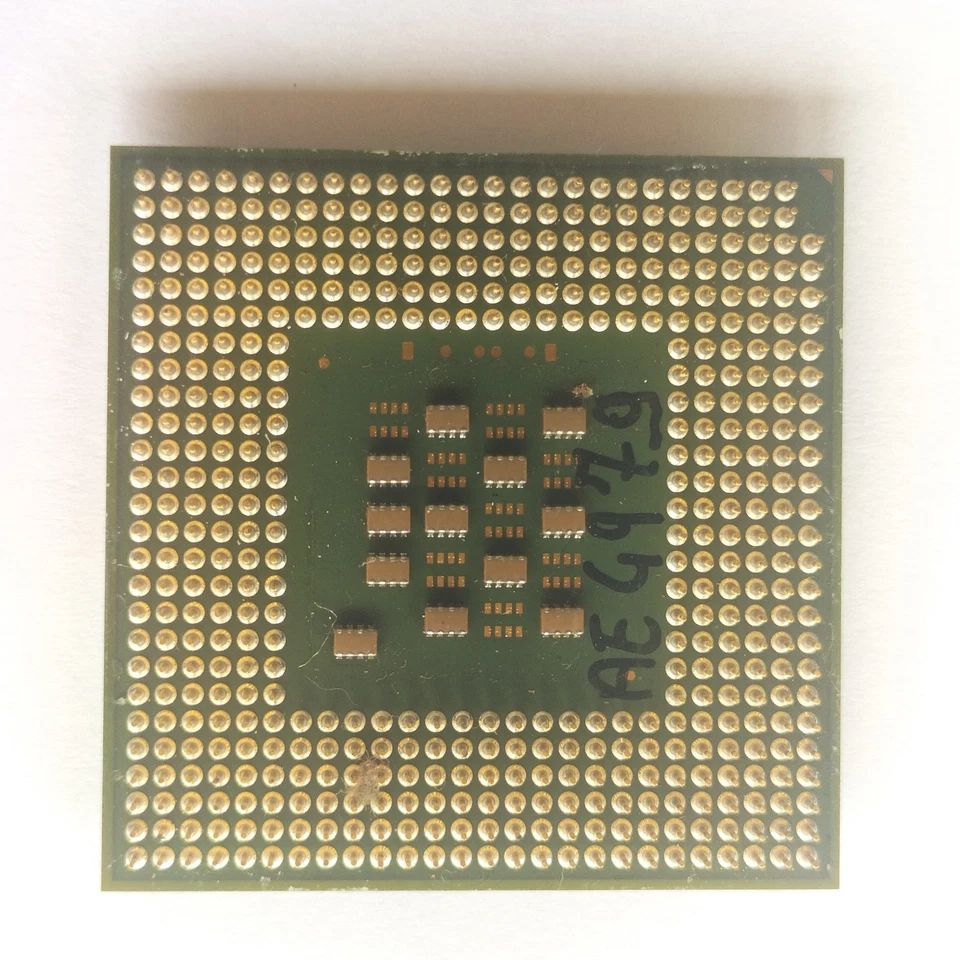 Procesador CPU Intel Pentium 4 2,40GHZ Cache 512KB Bus 533MHZ Socket 478 SL6RZ - Imagen 3 de 4