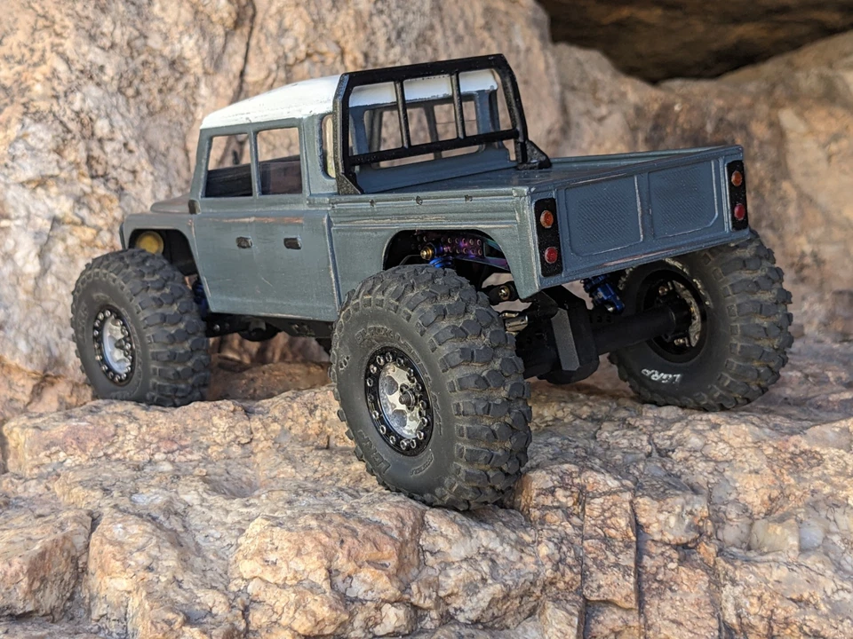 Axial SCX24 1/24 Land Rover Defender 150-155mm Gladiator Body RC Crawler - Image 3 of 4