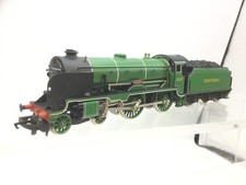 Hornby R380 OO Gauge SR Green Schools Class 928 Stowe (L1)