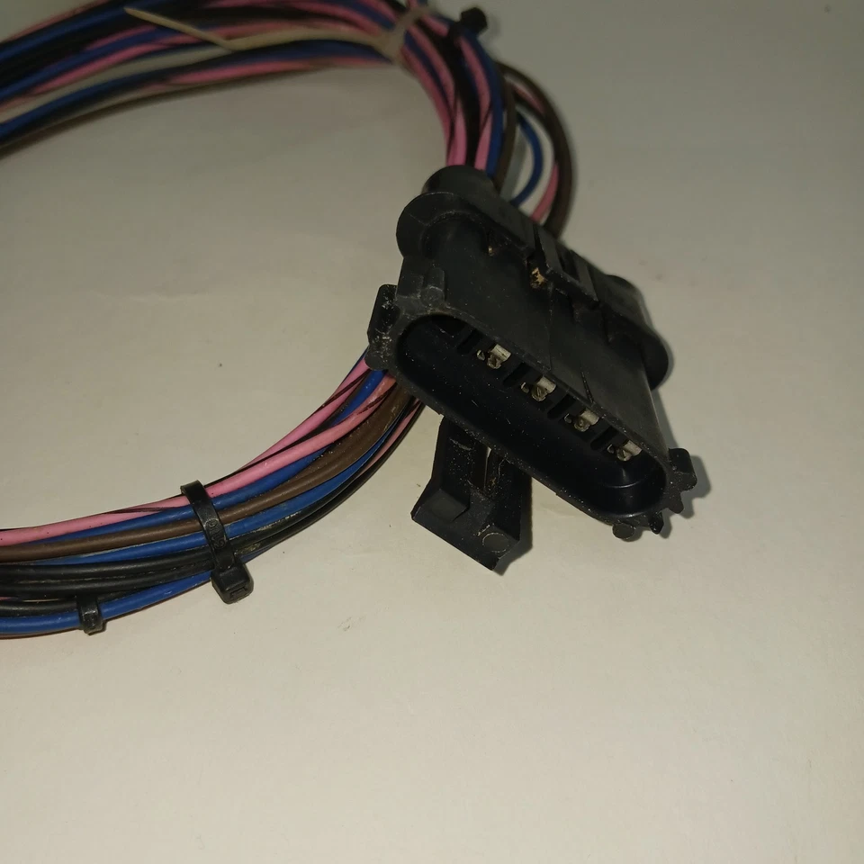 Arnés accesorio ESC para productos de cableado indoloro 60101 GM 1986-1993 nuevo otro Foto 3 de 4