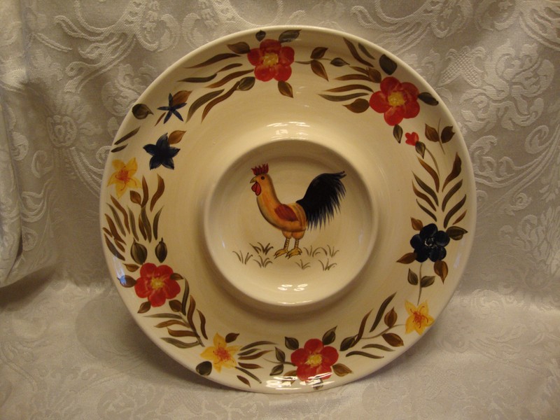 HANDPAINTED ROUND ROOSTER CHIP & DIP / VEGGIE SERVING PLATTER - 13 inch