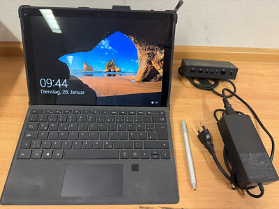 Microsoft Surface pro 5 i5 8GB 256 GB SSD