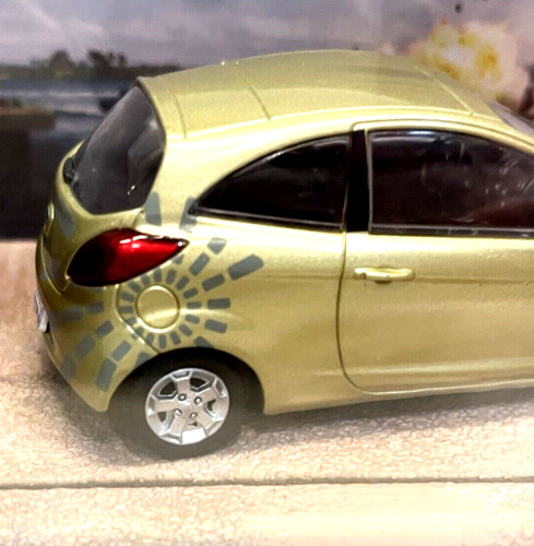 James Bond Car Collection 1/43 007 Ford KA Quantum Of Solace Gold - Picture 4 of 12