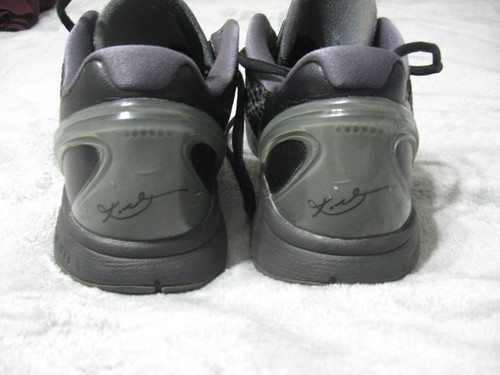 Kobe 6s US 10 Nike Zoom Sneakers Shoes Athletic Blackout RARE - Picture 2 of 6