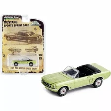 GREENLIGHT GL30215 1967 FORD MUSTANG CONVERTIBLE SPORTS SPRINT LIME GOLD 1/64